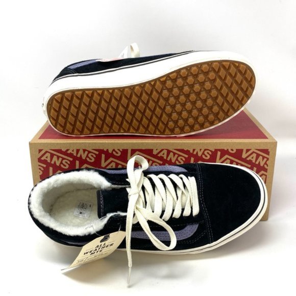 💖MEGA SALE💖VANS Old Skool MTE Black Suede Faux Fur Women's Size VN0A348FI2J - Picture 5 of 12